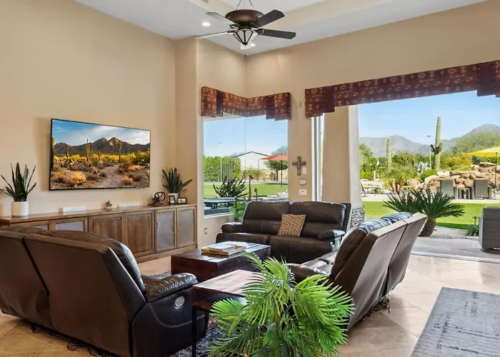 Lavish Estate Wthree Sport Courts & Theater! Scottsdale