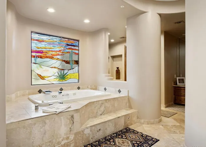 Lavish Estate Wthree Sport Courts & Theater!