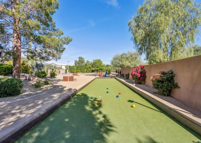 Lavish Estate Wthree Sport Courts & Theater! Scottsdale